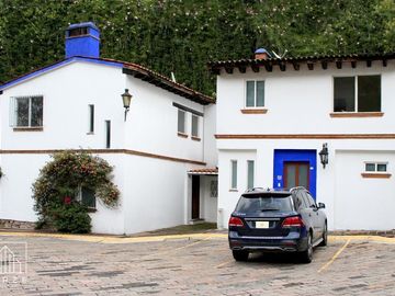CASA EN RENTA TECAMACHALCO HERMOSA SEGURIDAD 24 HORAS