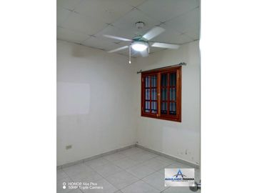 Vendo casa tipo duplex super amplio en Villa María, Bágala