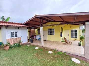SE VENDE CASA EN BRISAS DEL GOLF ARRAIJAN