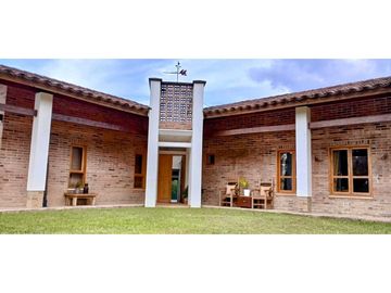 CASA CAMPESTRE ESTILO MEXICANO - VIA SAN PEDRO DE LOS MILAGROS