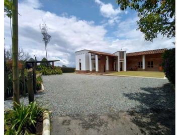 CASA CAMPESTRE ESTILO MEXICANO - VIA SAN PEDRO DE LOS MILAGROS