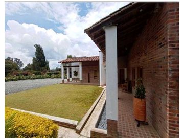 CASA CAMPESTRE ESTILO MEXICANO - VIA SAN PEDRO DE LOS MILAGROS