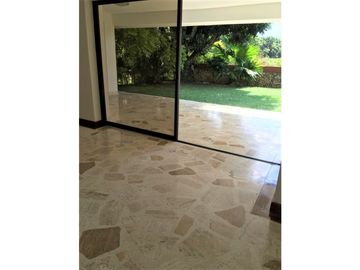 Venta o Alquiler Casa en Condominio Ciudad Jardín Sur de Cali