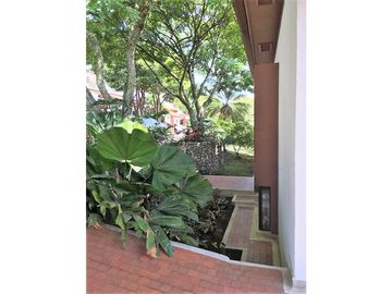 Venta o Alquiler Casa en Condominio Ciudad Jardín Sur de Cali