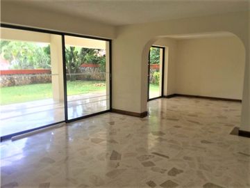 Venta o Alquiler Casa en Condominio Ciudad Jardín Sur de Cali