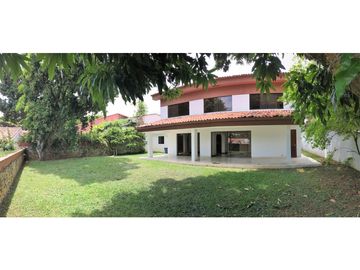 Venta o Alquiler Casa en Condominio Ciudad Jardín Sur de Cali