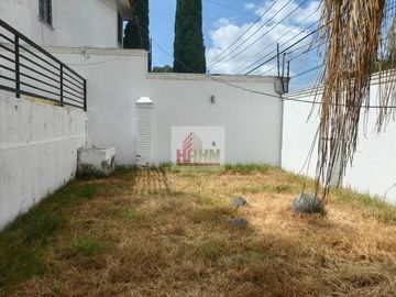 *Querétaro,Querétaro,Villas del Mesón, Casa en Venta*