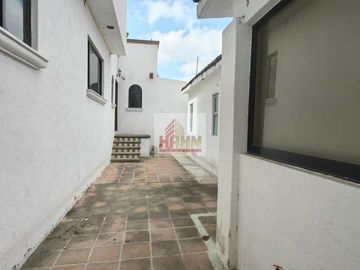 *Querétaro,Querétaro,Villas del Mesón, Casa en Venta*