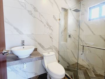 Departamento en VENTA nuevo de 3 recámaras en Fraccionamiento Virginia