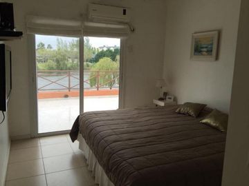 Casa en  Venta al agua en Los Castores, Nordelta