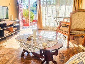 Casa en Venta en Avenida Central con Los Jazmines