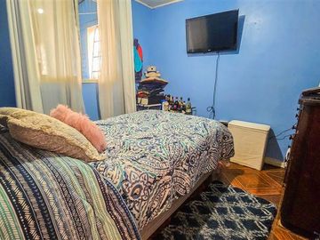 Casa en Venta en Avenida Central con Los Jazmines