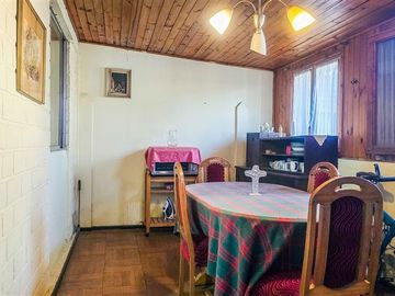 Casa en Venta en Avenida Central con Los Jazmines