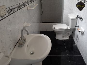 Departamento de venta en Urdesa Central – código:21428