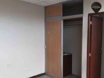 Departamento de venta en Urdesa Central – código:21429