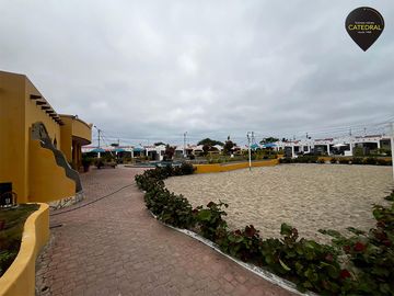 Casa de venta en Urb San Martino 2- Salinas – código:21378