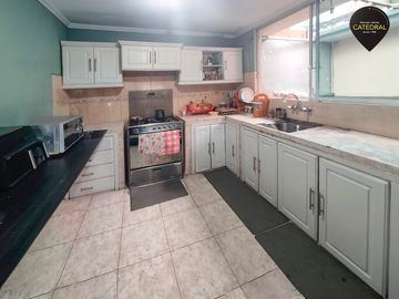 Casa de venta en Miraflores  – código:20955