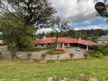 Casa de venta en Sector Challuabamba - Panamericana Norte – código:13940