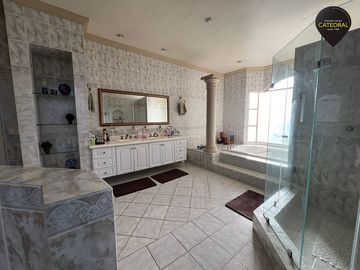 Casa de venta en Sector Challuabamba - Panamericana Norte – código:13940
