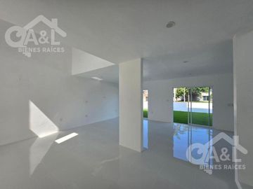 Casa Venta Recamara Planta Baja Fraccionamiento Las Palmas