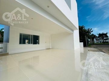 Casa Venta Recamara Planta Baja Fraccionamiento Las Palmas