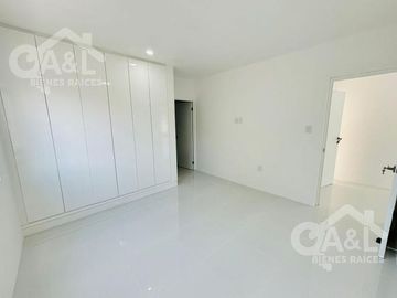 Casa Venta Recamara Planta Baja Fraccionamiento Las Palmas