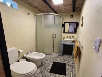 Depto.tipo casa de 6 ambientes en Venta en Parque centenario