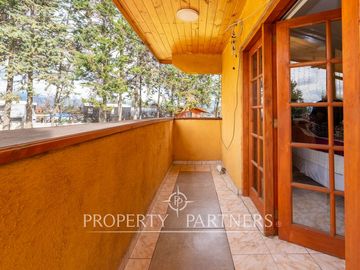 Casa en venta en Pirque: amplios espacios, piscina y gran quincho
