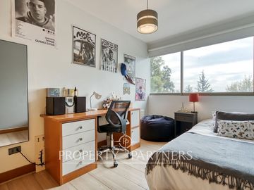 En venta casa en condominio de 4 casas ubicada en privilegiado sector de La Reina alta!