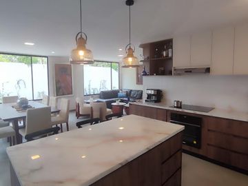Casa en venta 4 habitaciones a estrenar | sector Tumbaco