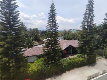 Casa en venta 4 habitaciones a estrenar | sector Tumbaco