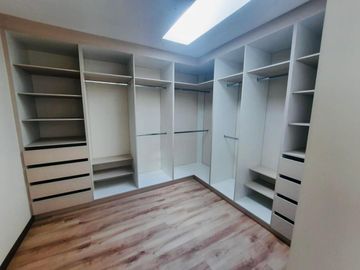 Casa en venta 4 habitaciones a estrenar | sector Tumbaco