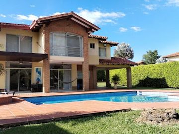 ARRIENDO de CASA CAMPESTRE en PEREIRA