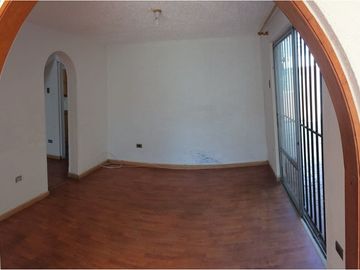 AMPLIA CASA EN VENTA SECTOR AV BRASIL