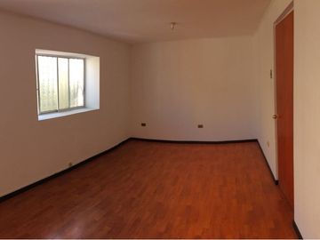 AMPLIA CASA EN VENTA SECTOR AV BRASIL