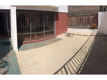 AMPLIA CASA EN VENTA SECTOR AV BRASIL