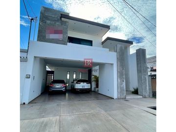 CASA EN VENTA EN COL. ZONA NORTE. CD. OBREGÓN, SONORA