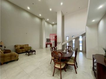CASA EN VENTA EN COL. ZONA NORTE. CD. OBREGÓN, SONORA