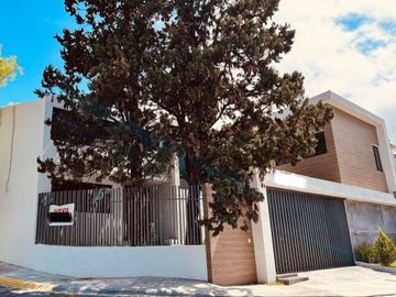Venta, Casa, CONTRY, Monterrey Nuevo León