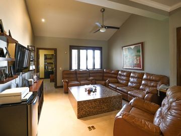 CASA EN VENTA EN CORDILLERA / VALLE PTE