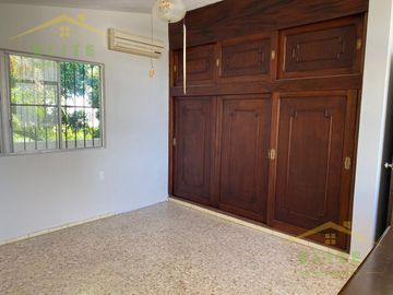 CASA EN VENTA COL. UNIDAD NACIONAL CD MADERO