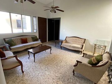 CASA EN VENTA COL. UNIDAD NACIONAL CD MADERO