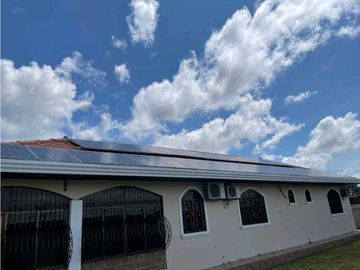 VENTA DE CASA EN AGUADULCE, INCLUYE PANELES SOLARES Y MUCHO AHORRO