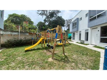 Casa en conjunto cerrado en venta sector Los Naranjos