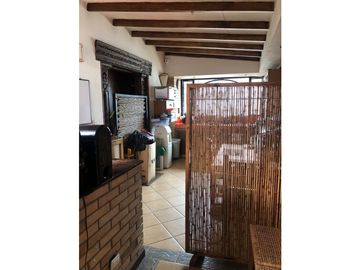 CASA BARRIO TIERRA LINDA  (bf)