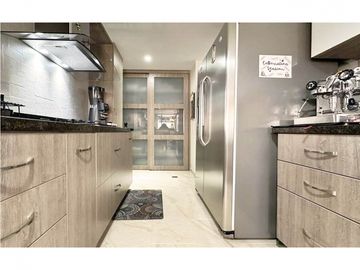venta apartamento Medellin laureles santa teresita penthouse duplex lujo luxury moderno remodelado parque exclusivo elegante recibo menor valor escuch