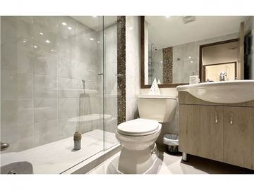 venta apartamento Medellin laureles santa teresita penthouse duplex lujo luxury moderno remodelado parque exclusivo elegante recibo menor valor escuch
