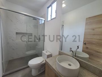 Venta Casas de Estreno en Urb. Costa Gardens, Vía a la Costa