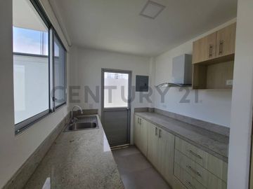 Venta Casas de Estreno en Urb. Costa Gardens, Vía a la Costa