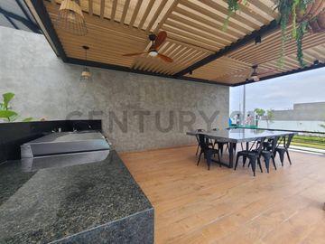 Venta Casas de Estreno en Urb. Costa Gardens, Vía a la Costa